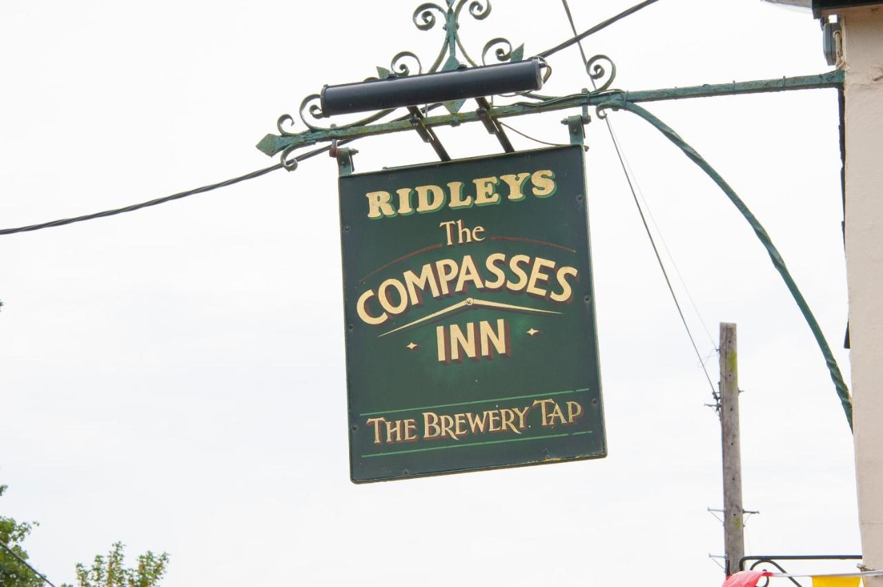 Hotel The Compasses Chelmsford Esterno foto